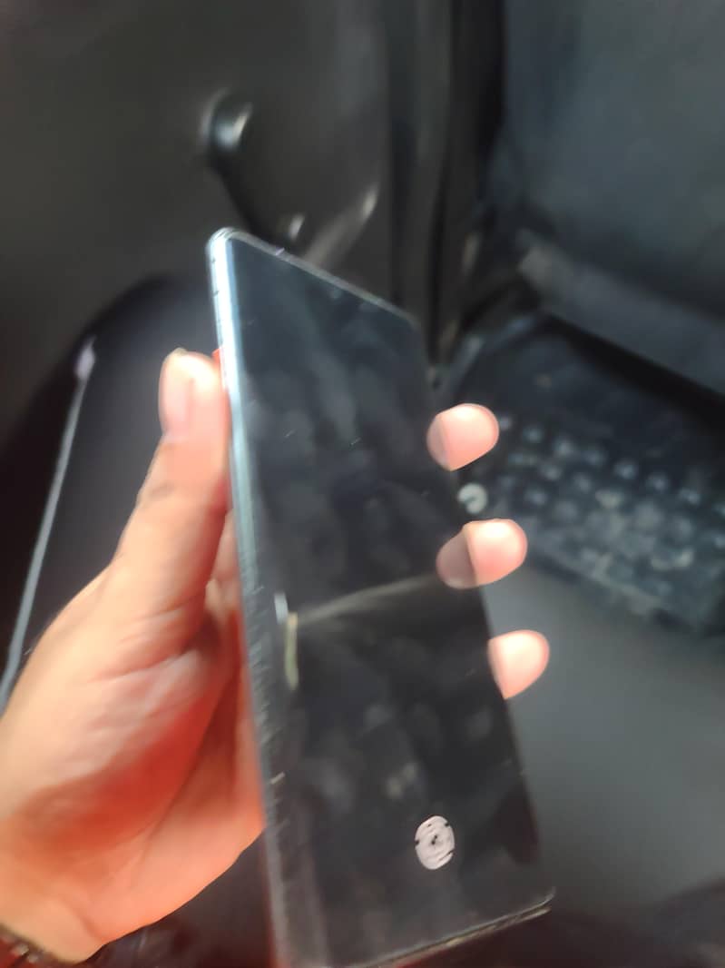 Tecno CAMON 40 Pro 4