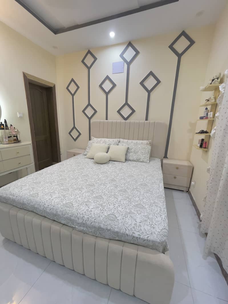 Bed and side tables 3
