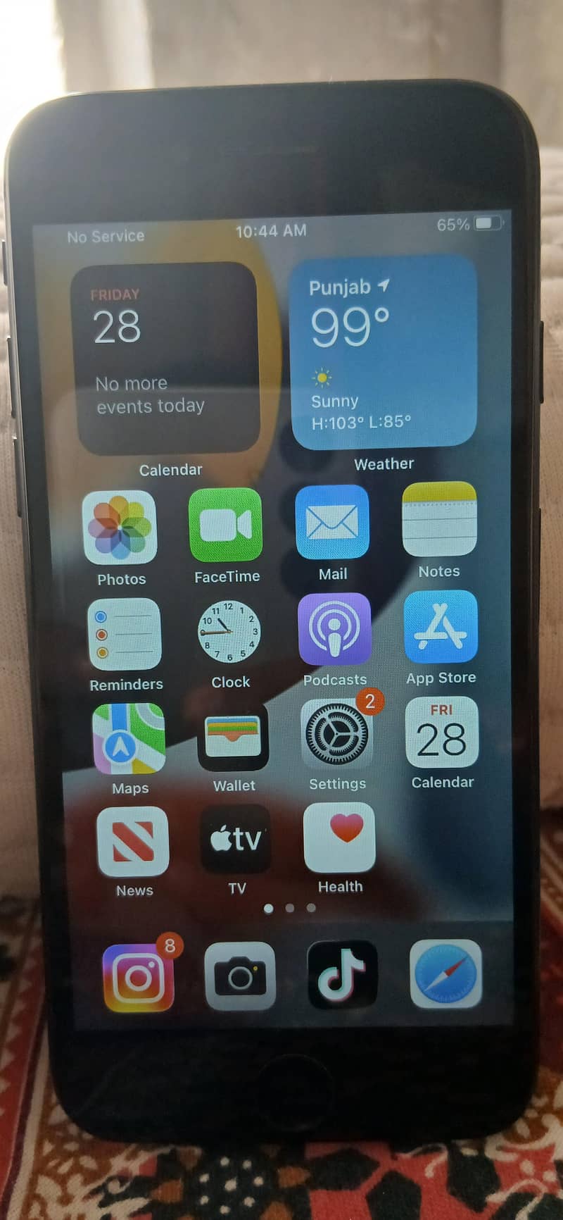 Apple iPhone 7 0