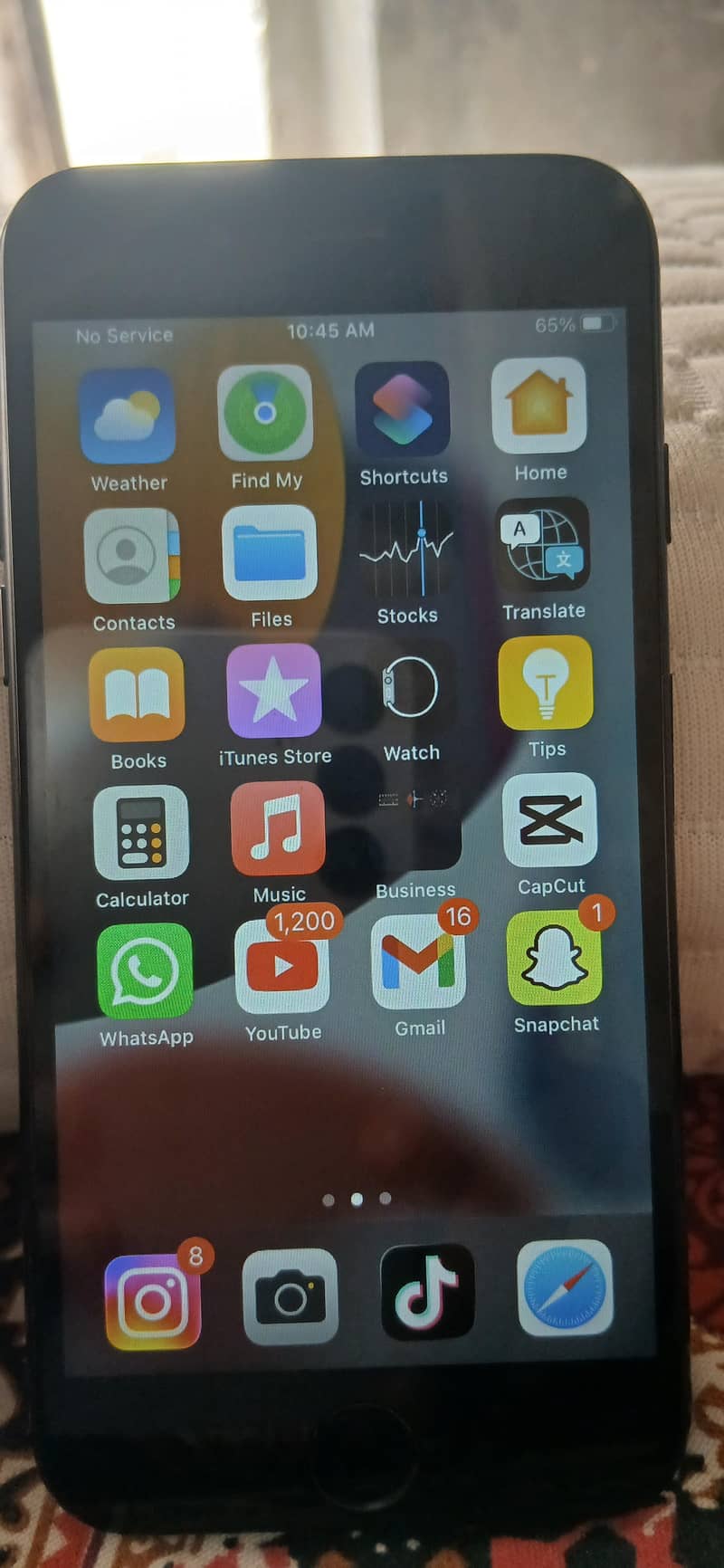 Apple iPhone 7 1