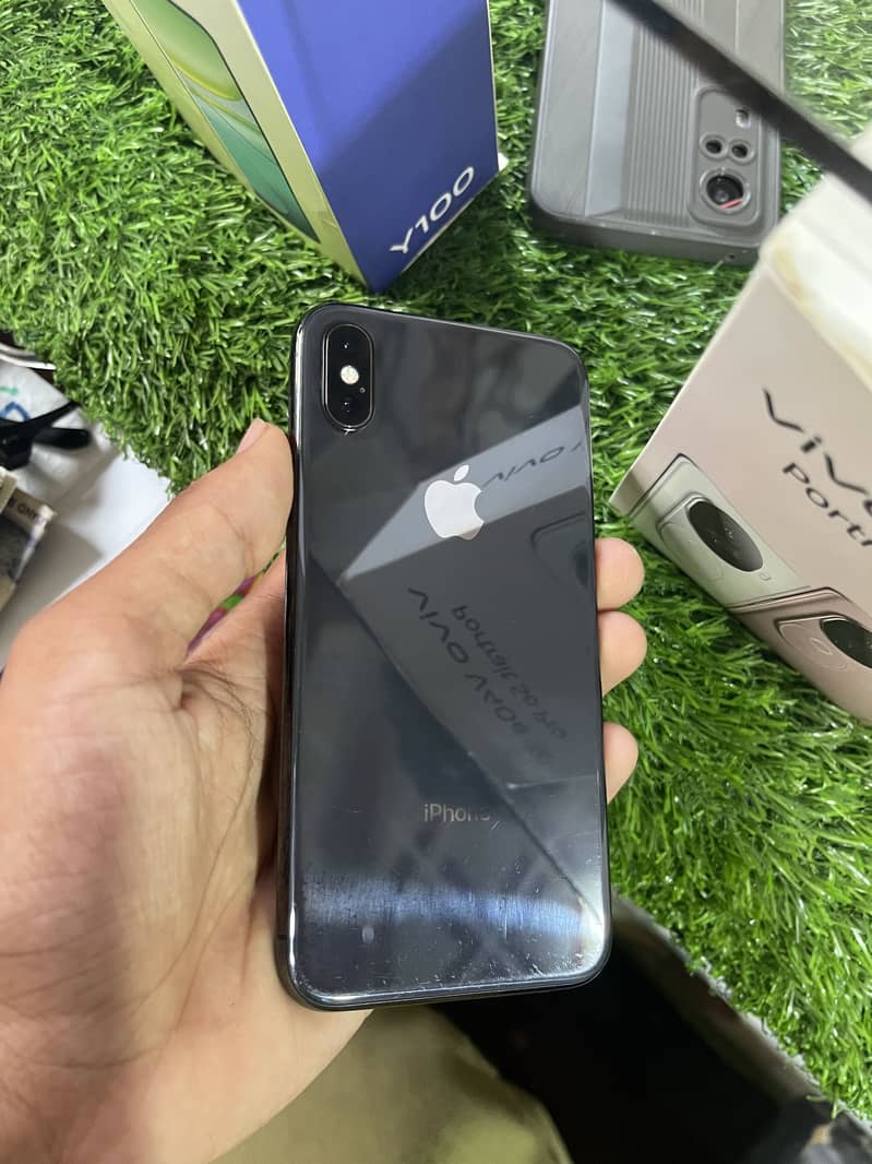 Apple iPhone X 1