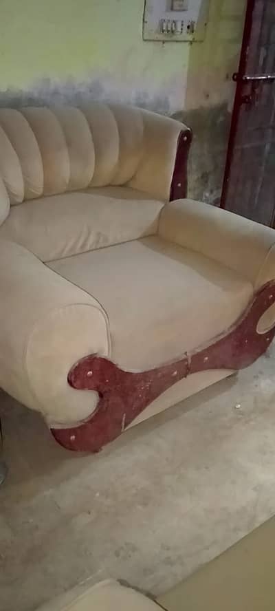 2 Single Seater Sofas in Good Condition