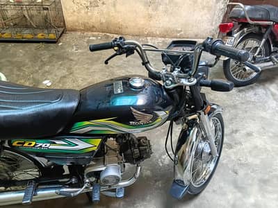 good condition mein hai