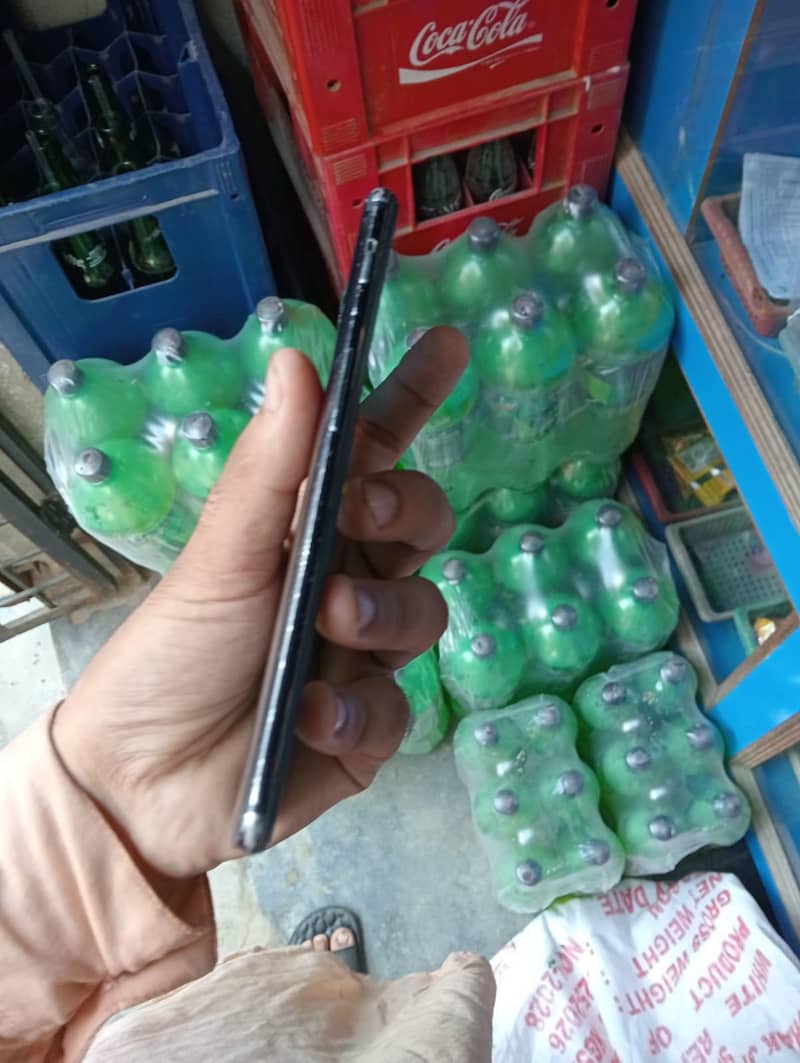 One Plus 5T 3