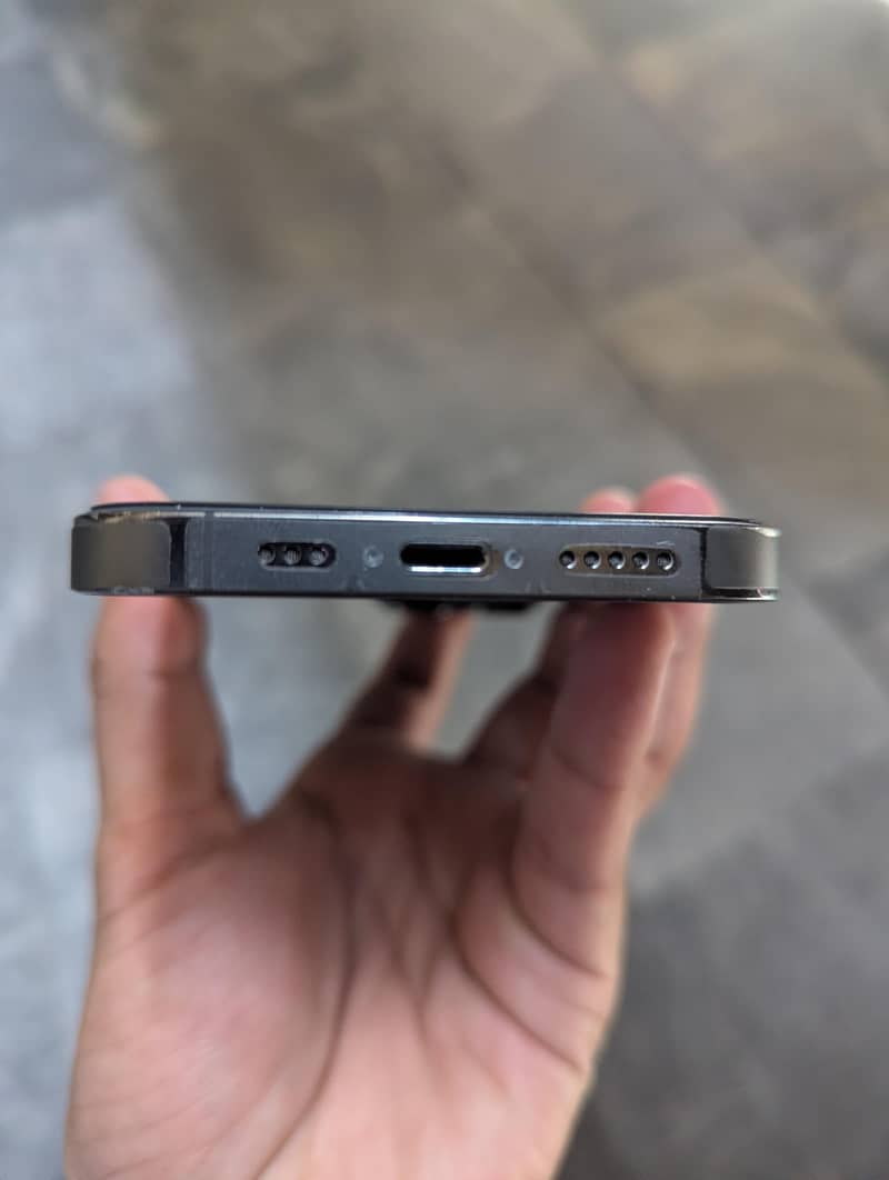 Apple iPhone 13 Pro 3
