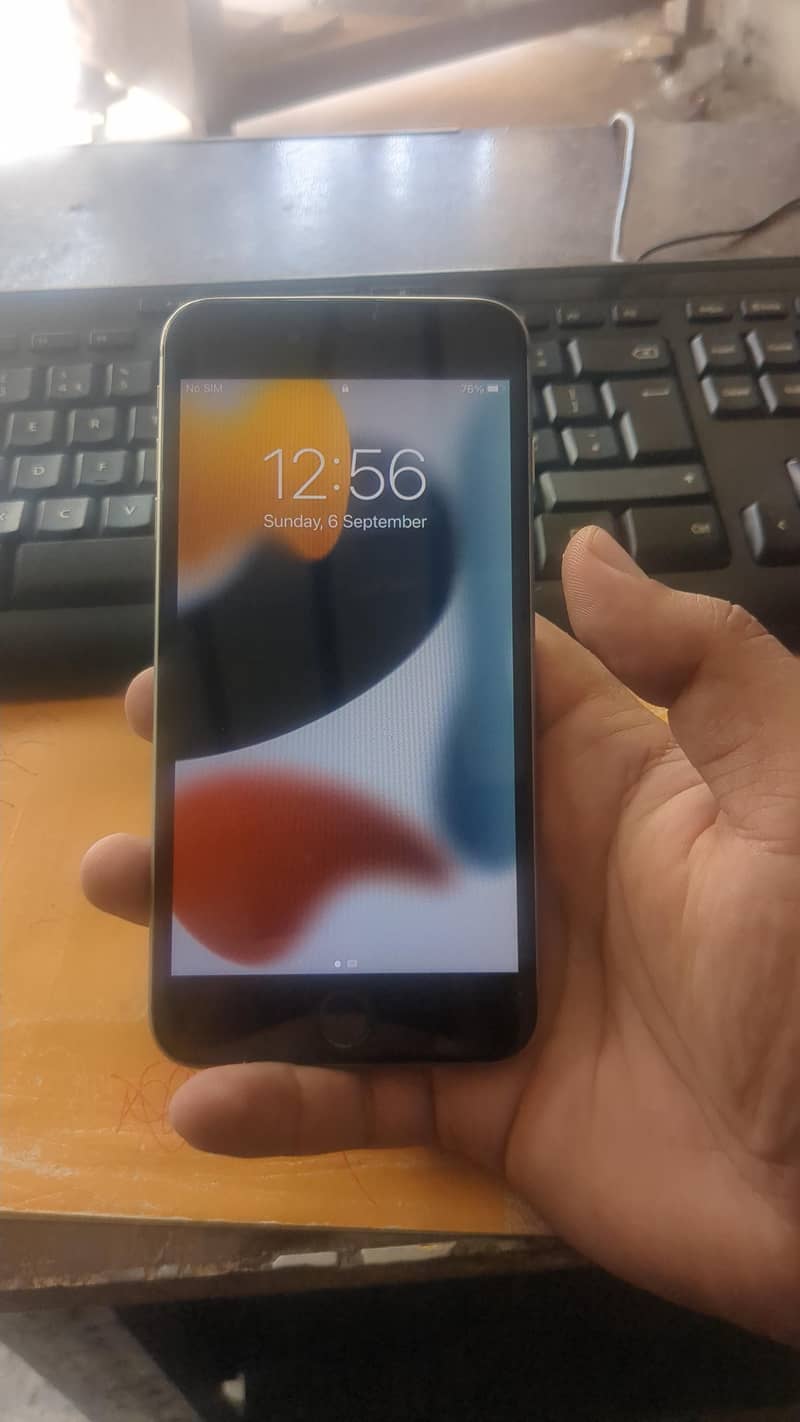 Apple iPhone 6S Plus 0