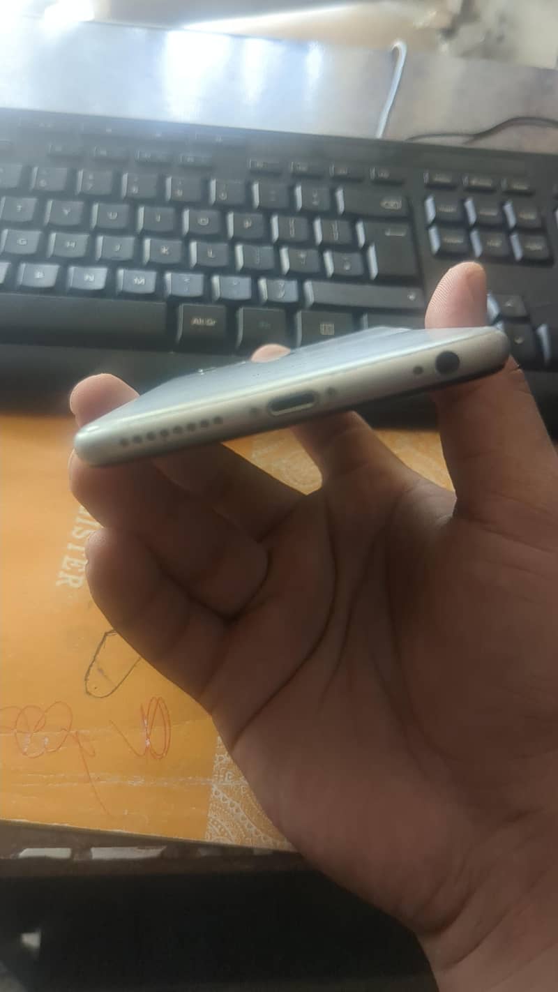 Apple iPhone 6S Plus 3