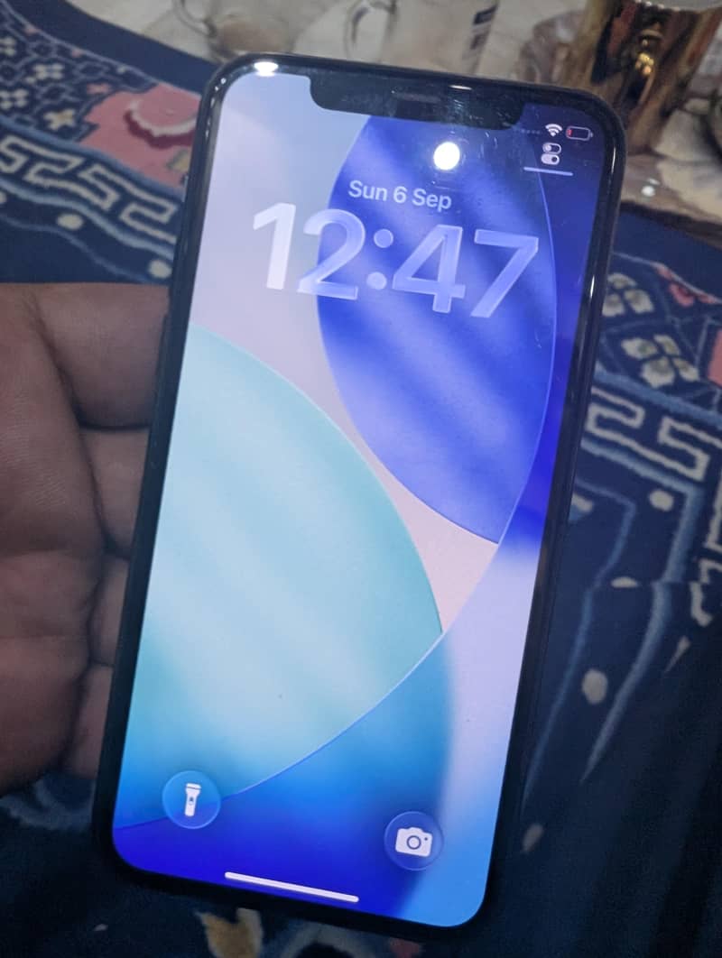 Apple iPhone 11 Pro 1