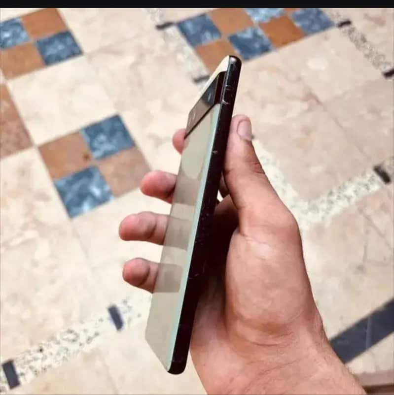 Google Pixel 6a 1