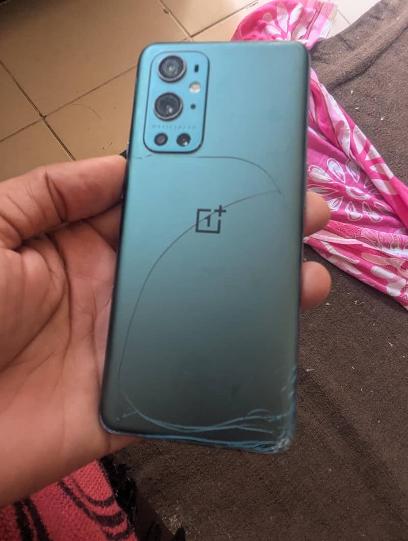 One Plus 9 Pro 24/256 1