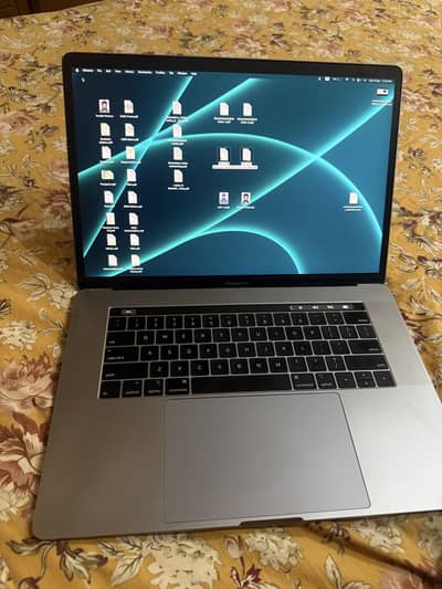 Macbook pro 2018 16Gb