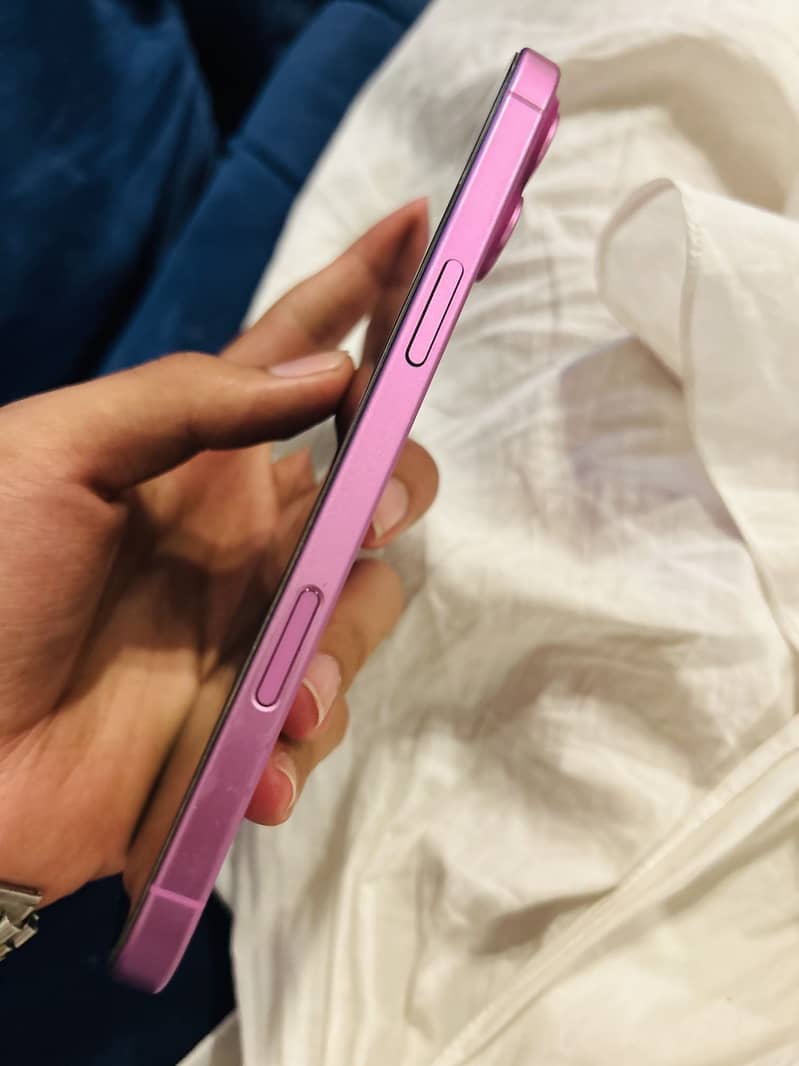 Iphone 16 plus jv 3