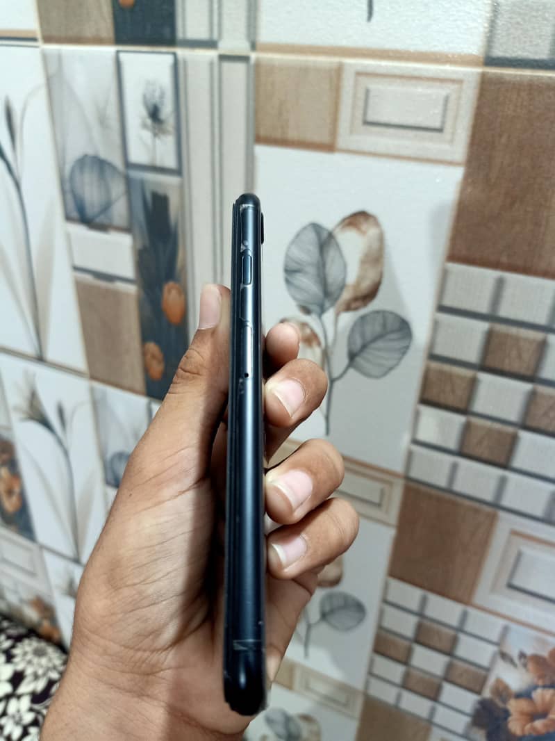 Apple iPhone SE 3
