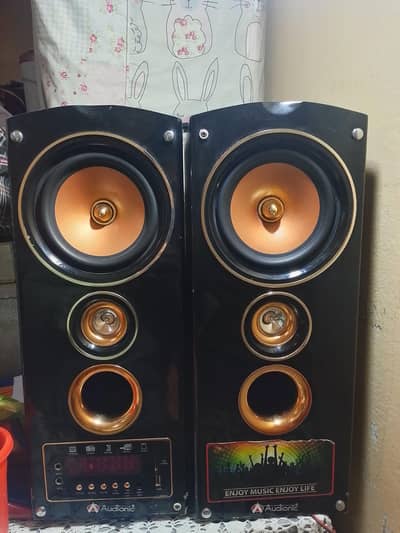 audionic speaker for urgent sale