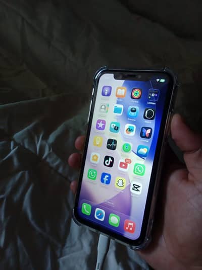 Apple iPhone 11
