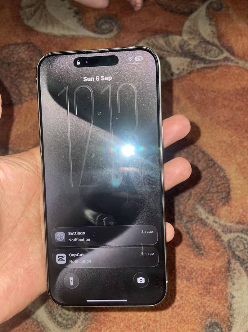 Apple iPhone 15 Pro Max 3