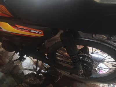 urgent sale hai all OK hai WhatsApp no 03196334660
