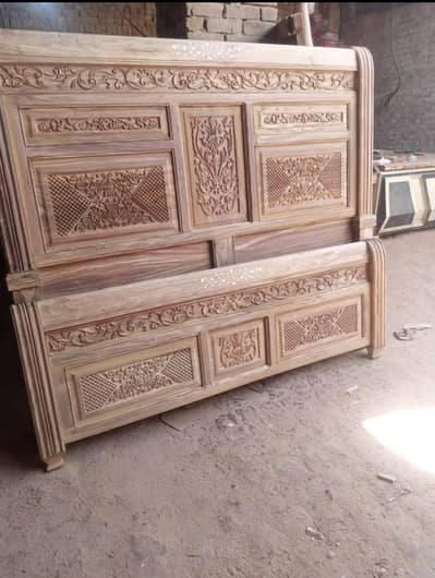 #Chinioti bed#wooden bed#doublebed#sofa#diningtable#woodenchair#jhula