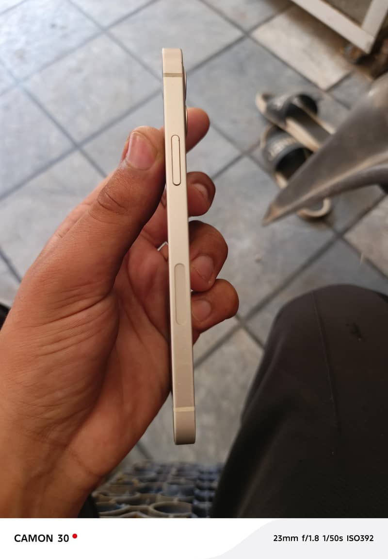 Apple iPhone 12 3
