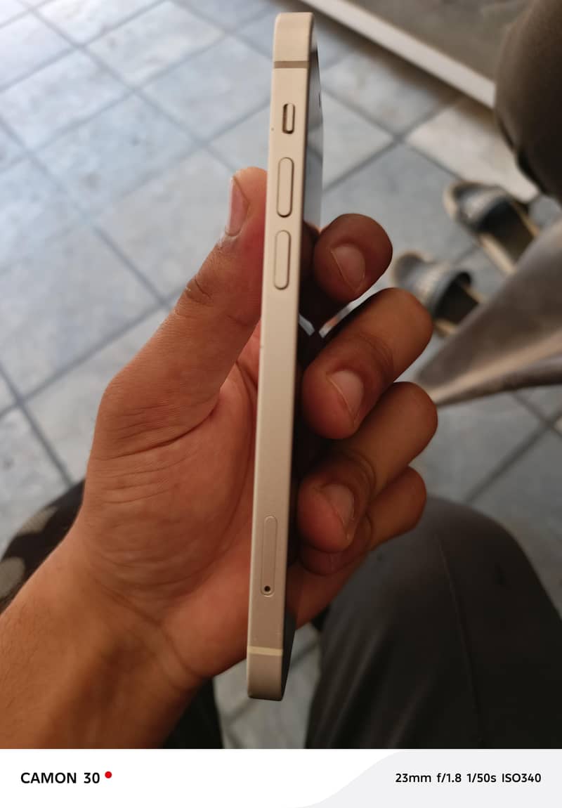 Apple iPhone 12 5