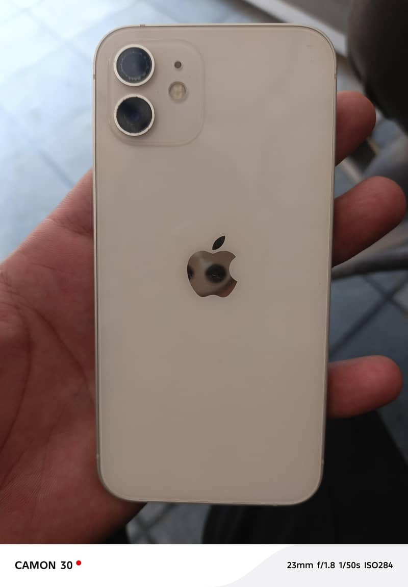 Apple iPhone 12 6