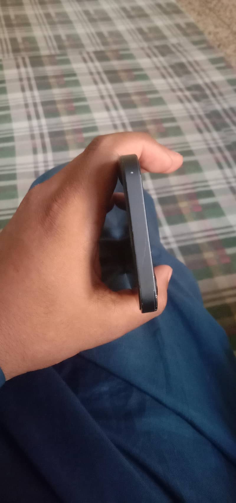 Apple iPhone 12 1