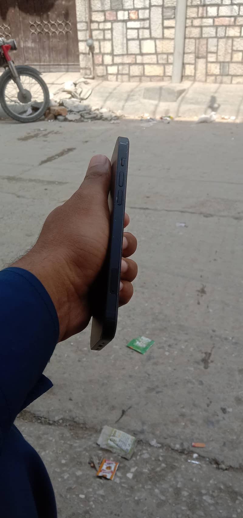 Apple iPhone 12 6