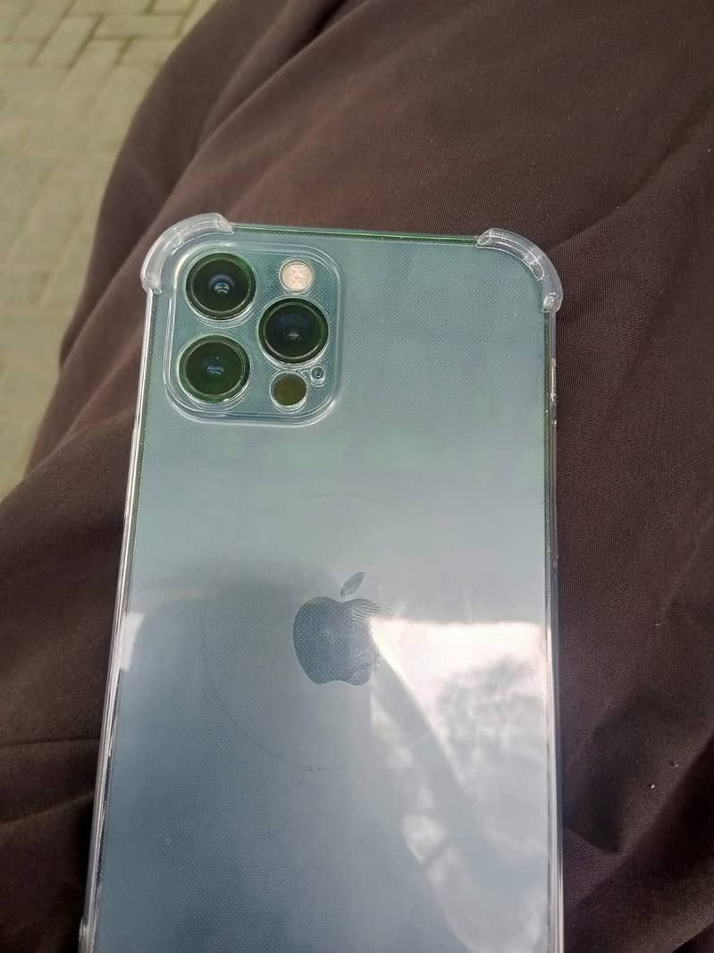 Apple iPhone 12 Pro 3