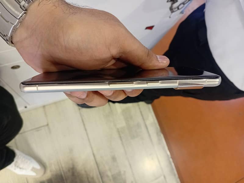 Google Pixel 7 Pro 6