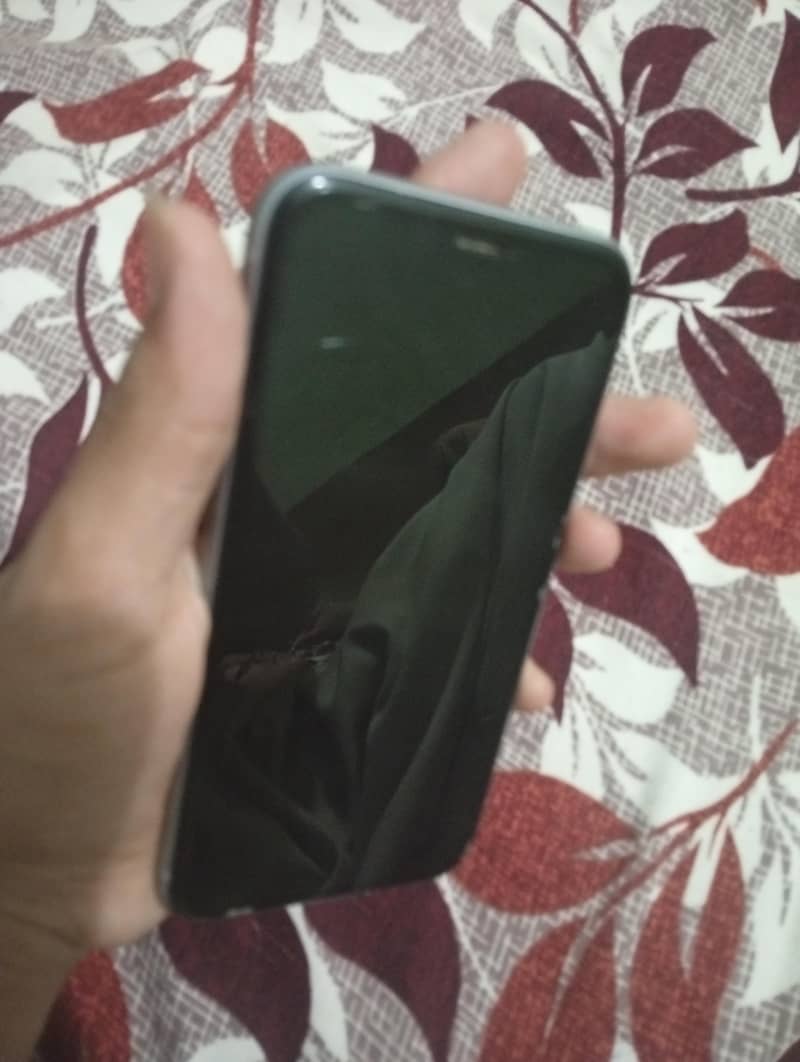 Apple iPhone 11 2