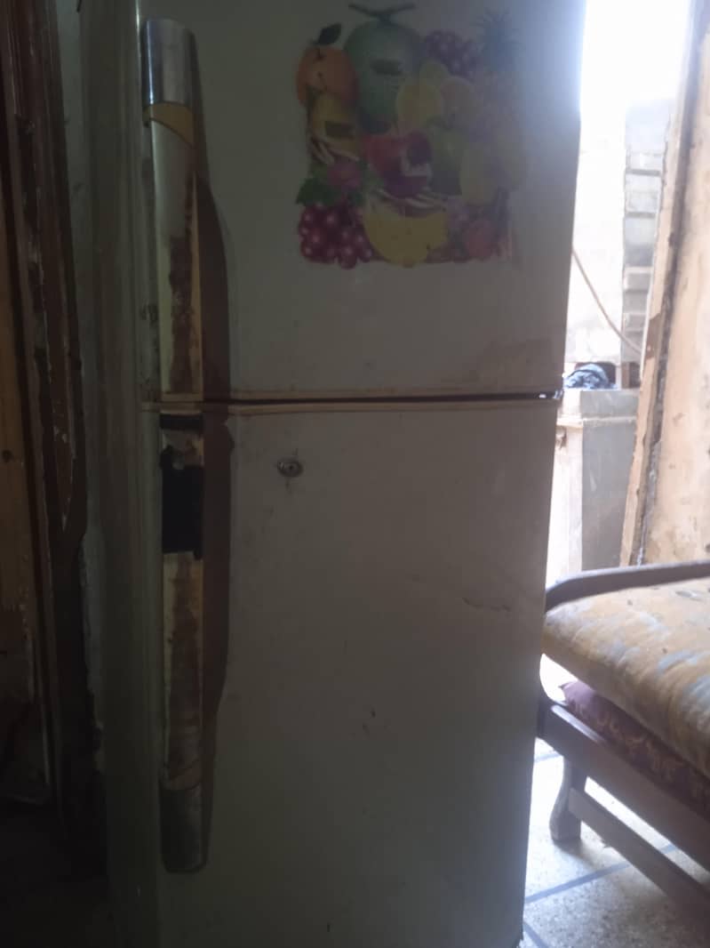 refrigerator 4