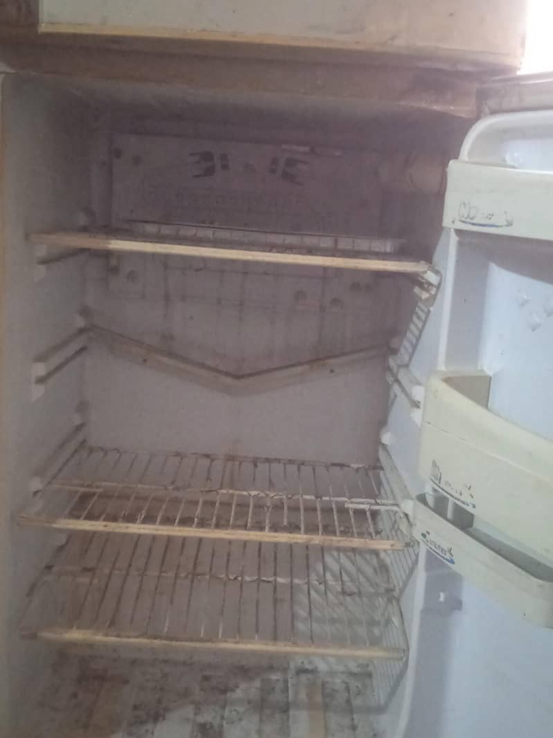 refrigerator 5