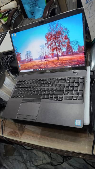 Dell percision 5501 i7 9th H 16gb/256gb ssd 2gb dedicated graphic card