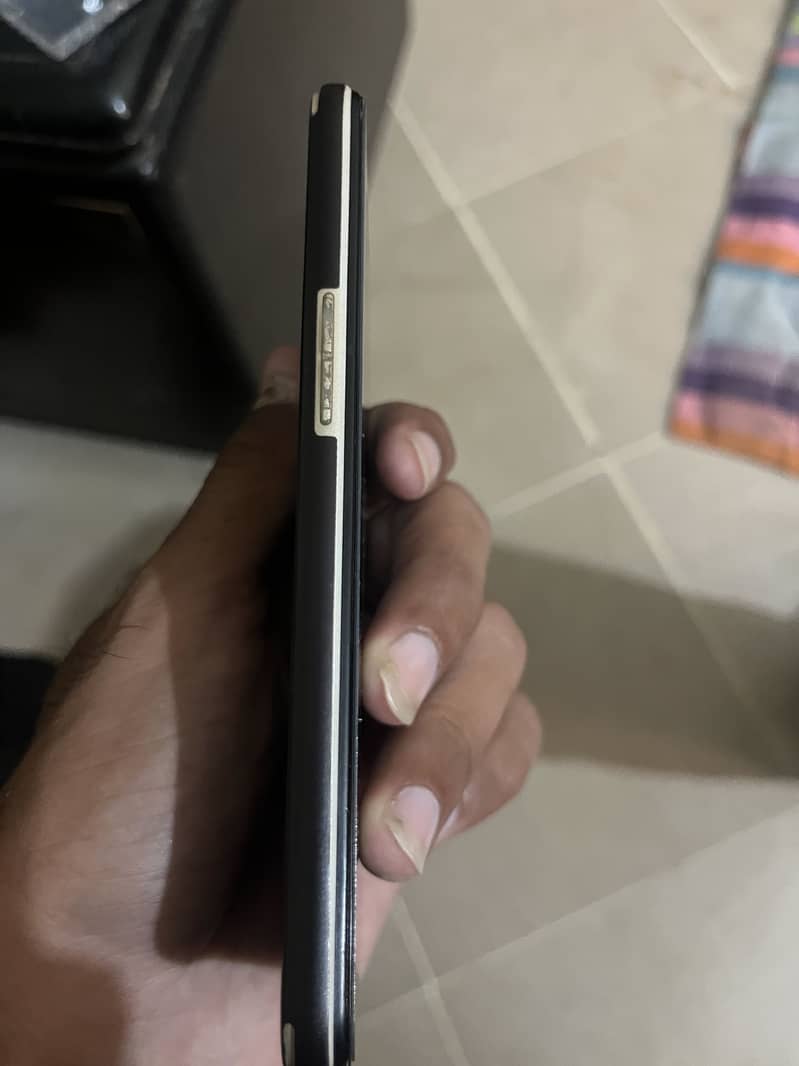 OPPO A37 2