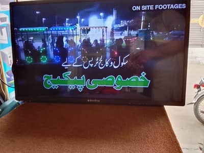 ecostar led 32 inch 10 by 10 condition