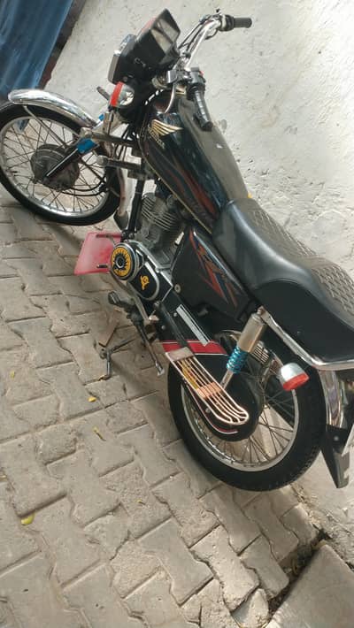 Honda CG 125cc 0300,6333,620 isi number per rabta kary