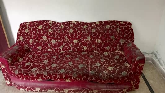 10/7 colour red and golden combination