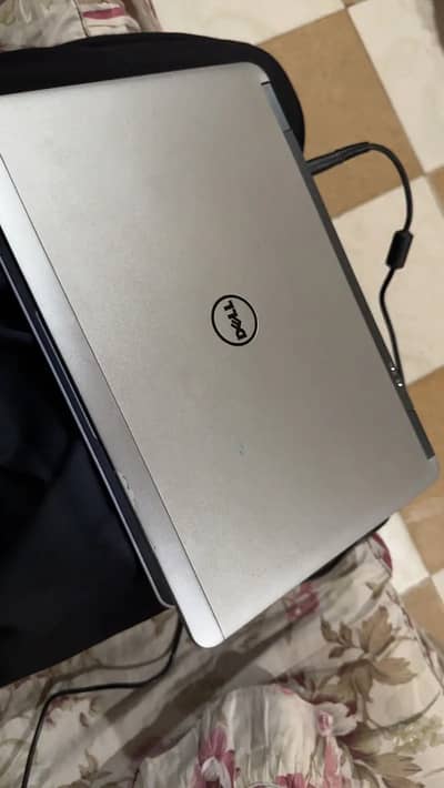 Dell e 7240 core i5 4th gen laptop ultra slim no ssd no battery 10/10