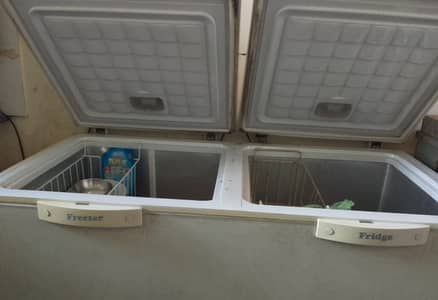 Wave triplet dual door