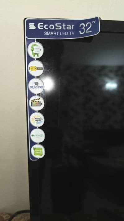 EcoStar 32 Inch Smart LED TV – Excellent Condition