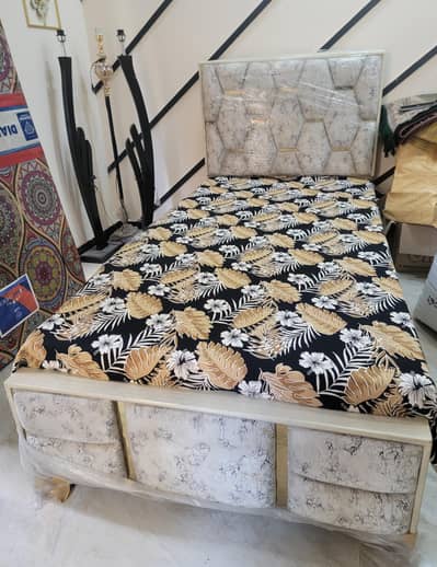 Single Bed with Dressing Table