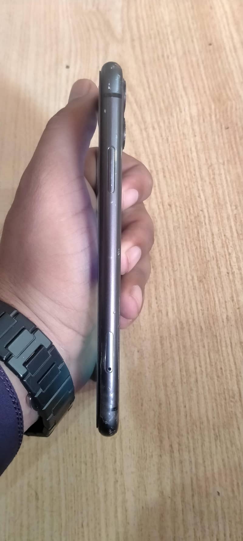 Apple iPhone 11 4