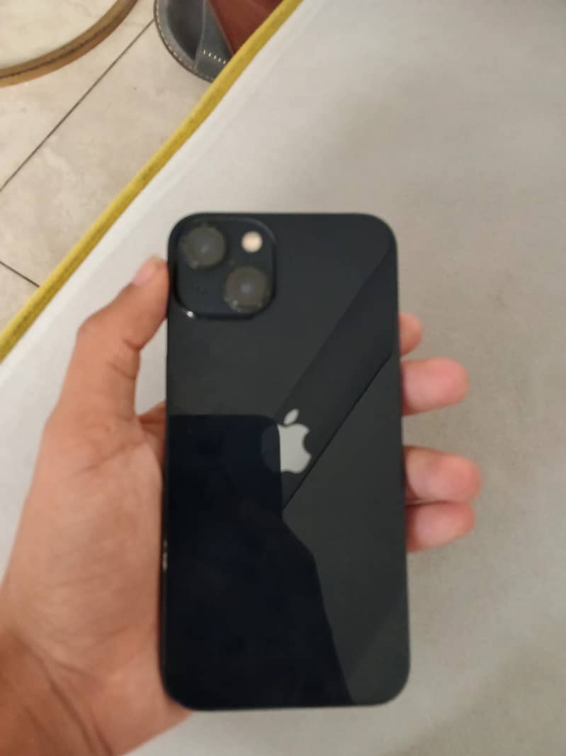Apple iPhone 13 0