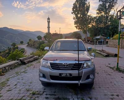 Toyota Hilux 2013