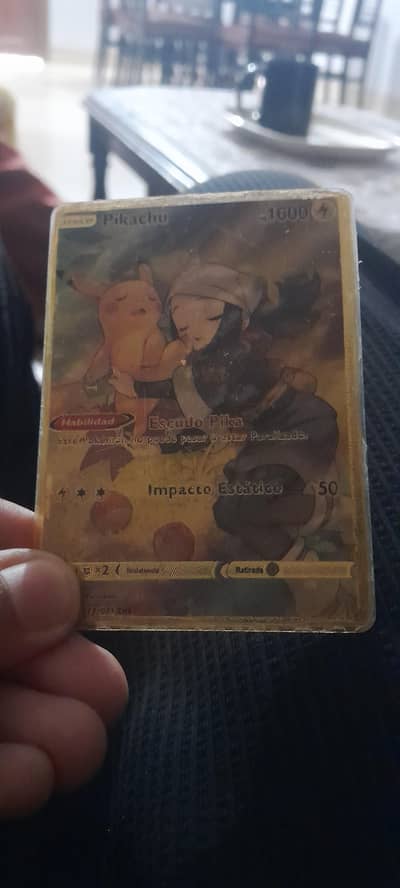 Pikachu card golden edition 9/10 condition 1600 ps