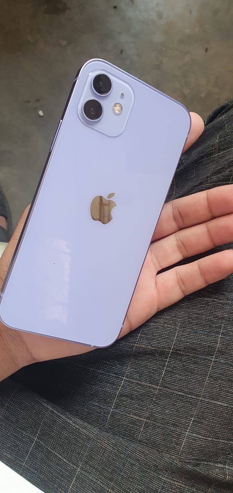 Apple iPhone 12 0
