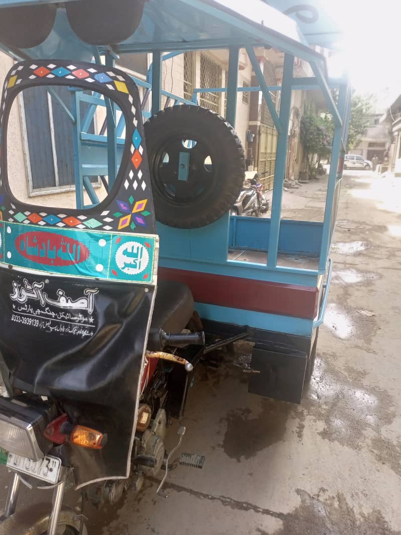 Loader Rickshaw 4
