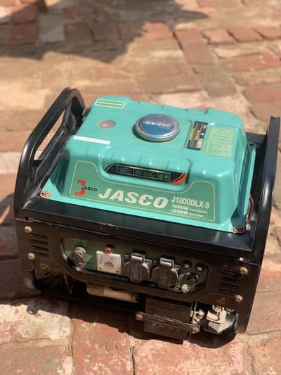 Jasco generator 1000/1200w condition 10/9 gass and petrol