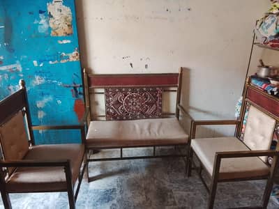 1sofa 2 seater and 2 sofa single seat. iron made
