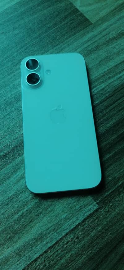 Apple iPhone 16